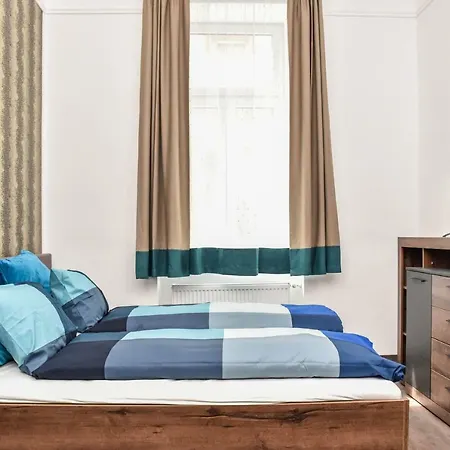 Apartment Blue Line *